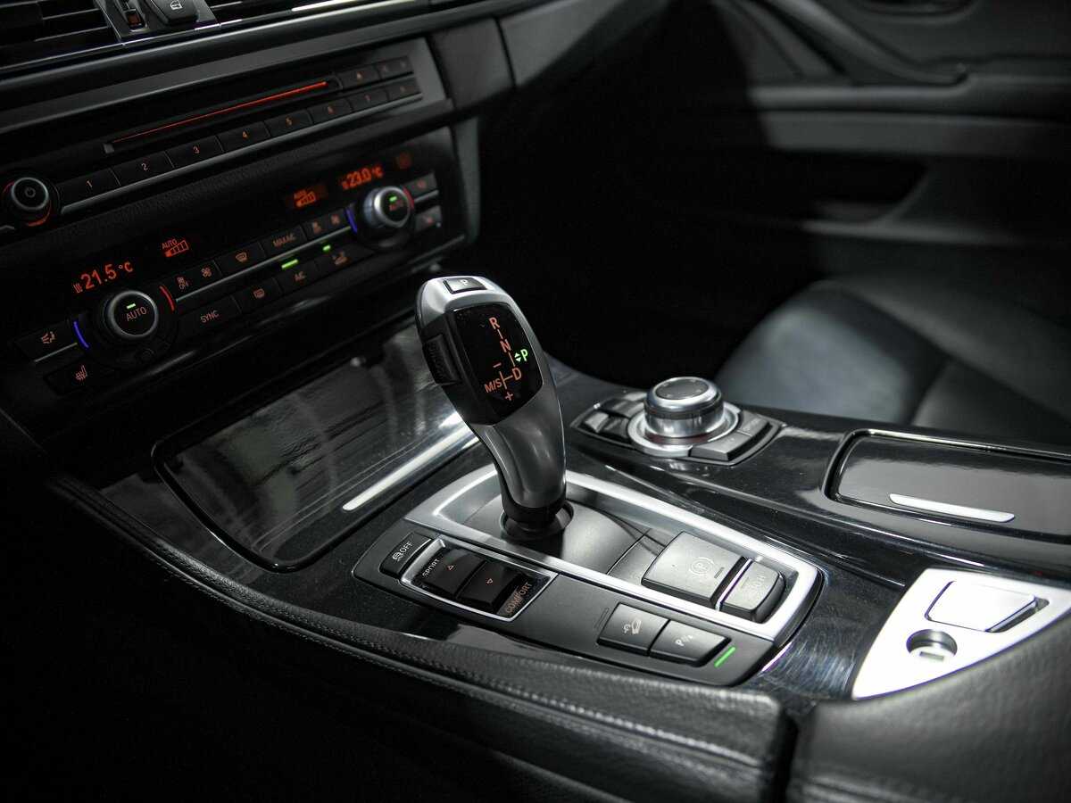 BMW 5 серии 525d xDrive, 2014 Фото №12