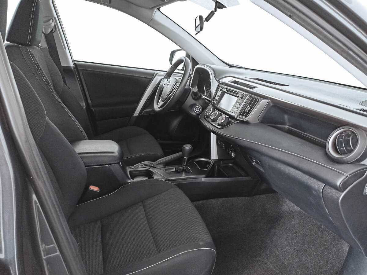 Toyota RAV4, 2015 Фото №10