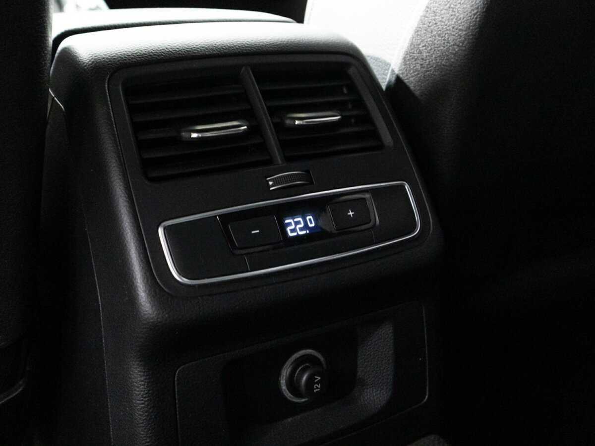 Audi A4, 2018 Фото №20