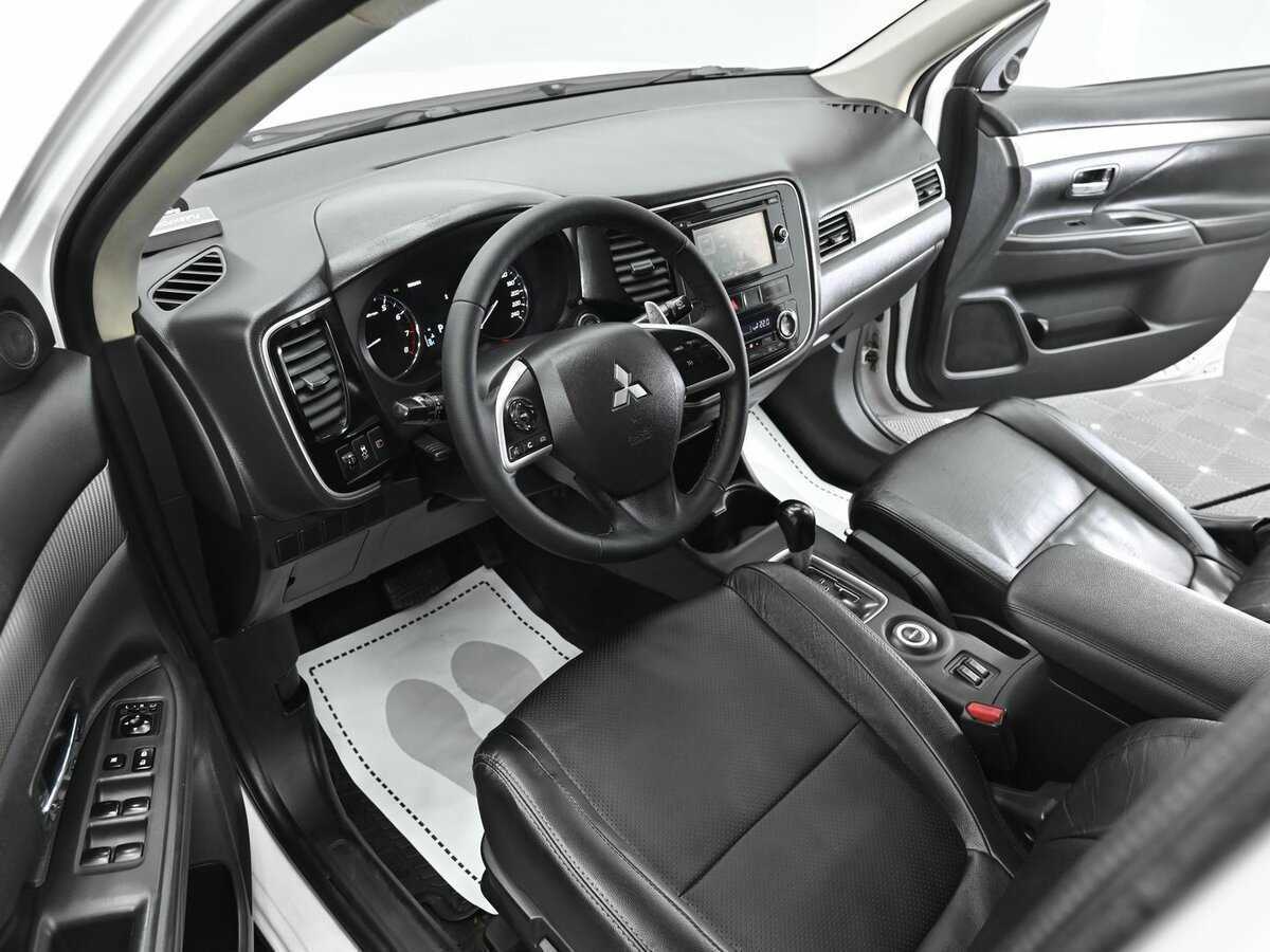 Mitsubishi Outlander, 2012 Фото №8