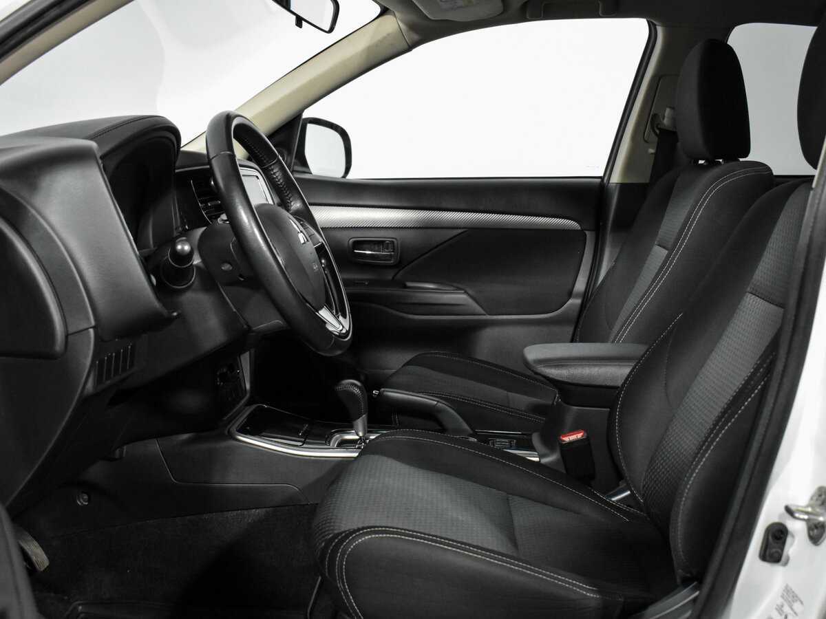 Mitsubishi Outlander, 2018 Фото №9