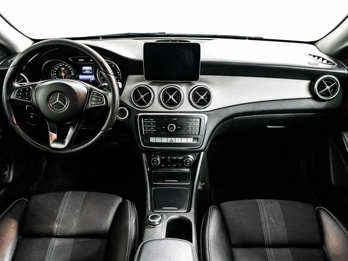 Mercedes-Benz CLA 200, 2018 Фото №10