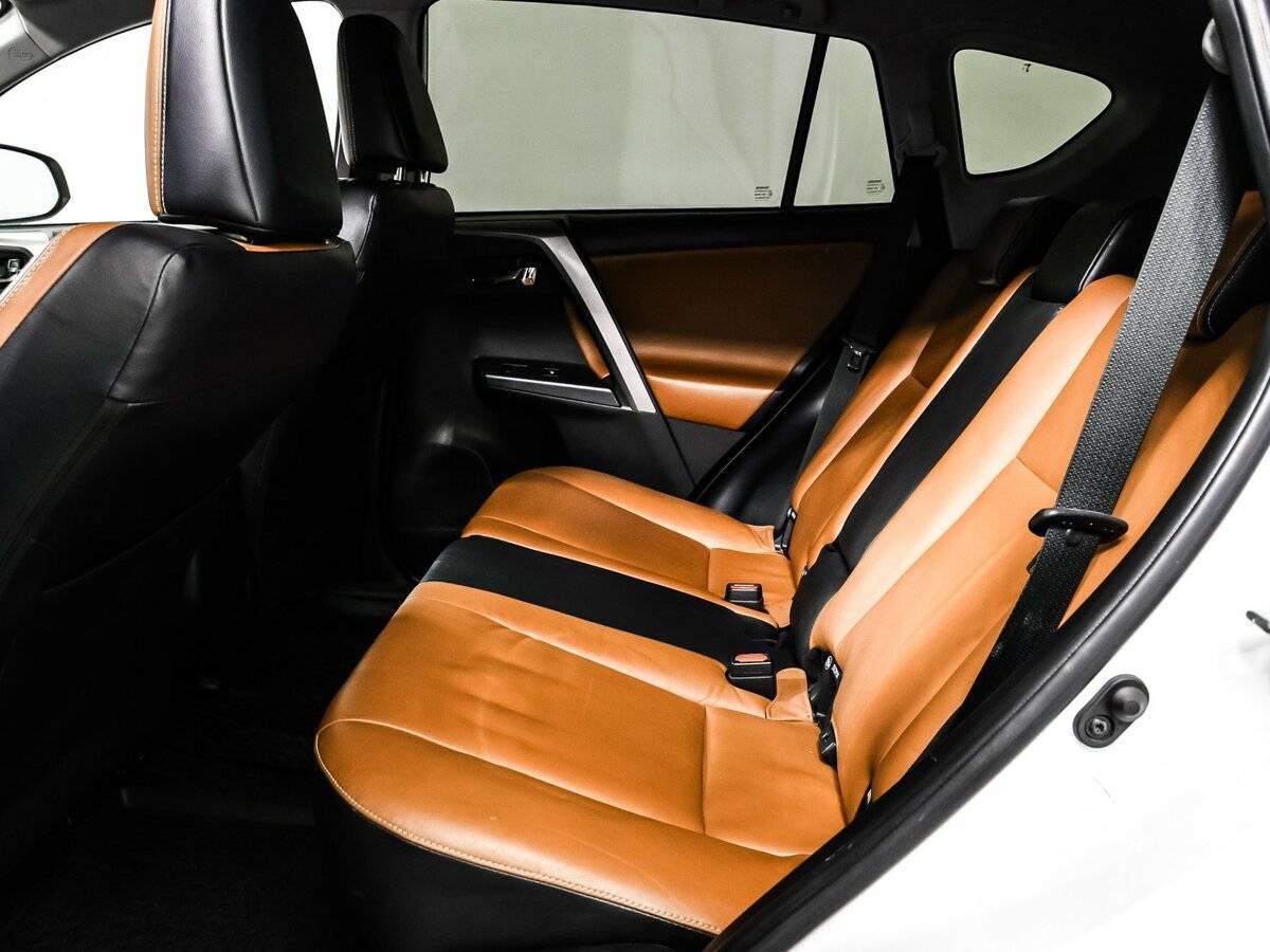 Toyota RAV4, 2019 Фото №13