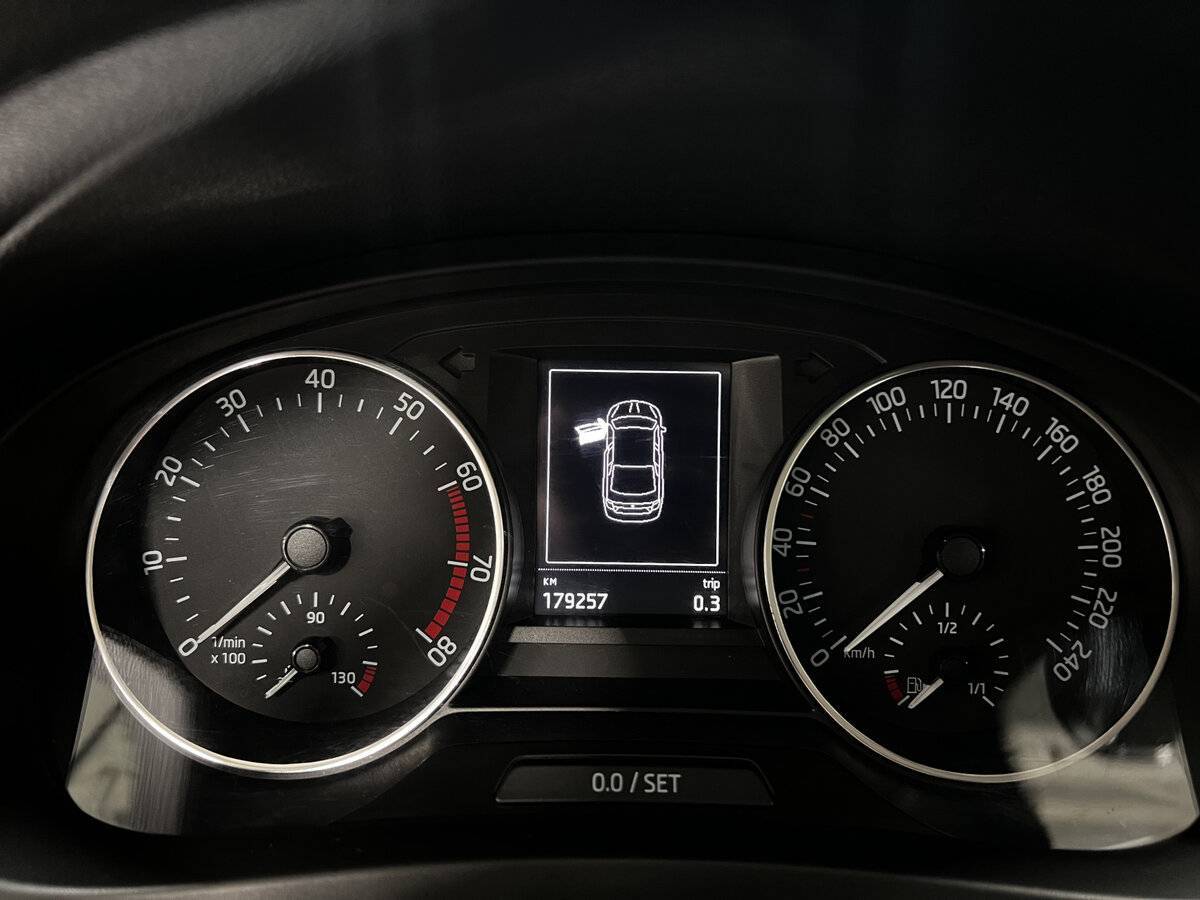 Skoda Rapid, 2016 Фото №13