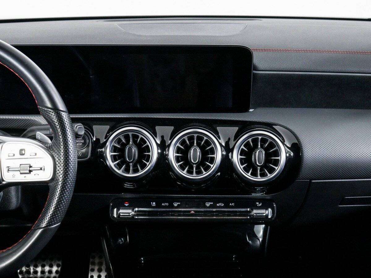 Mercedes-Benz CLA 200, 2021 Фото №9