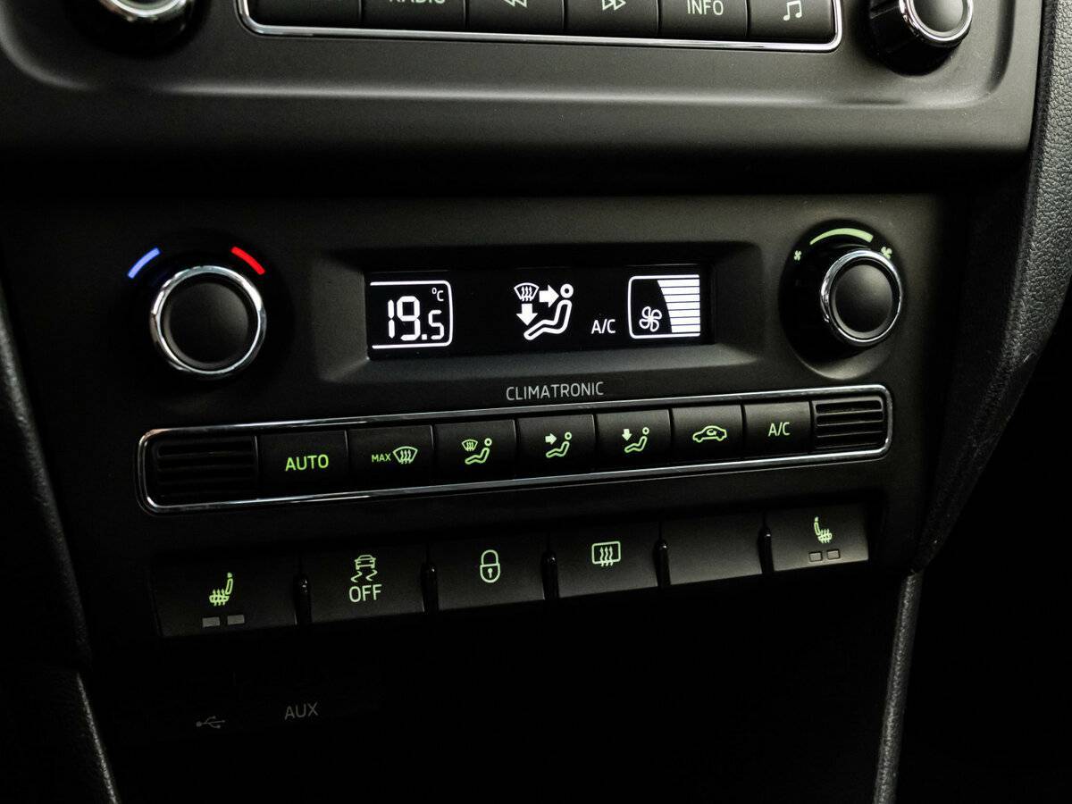 Skoda Rapid, 2015 Фото №13