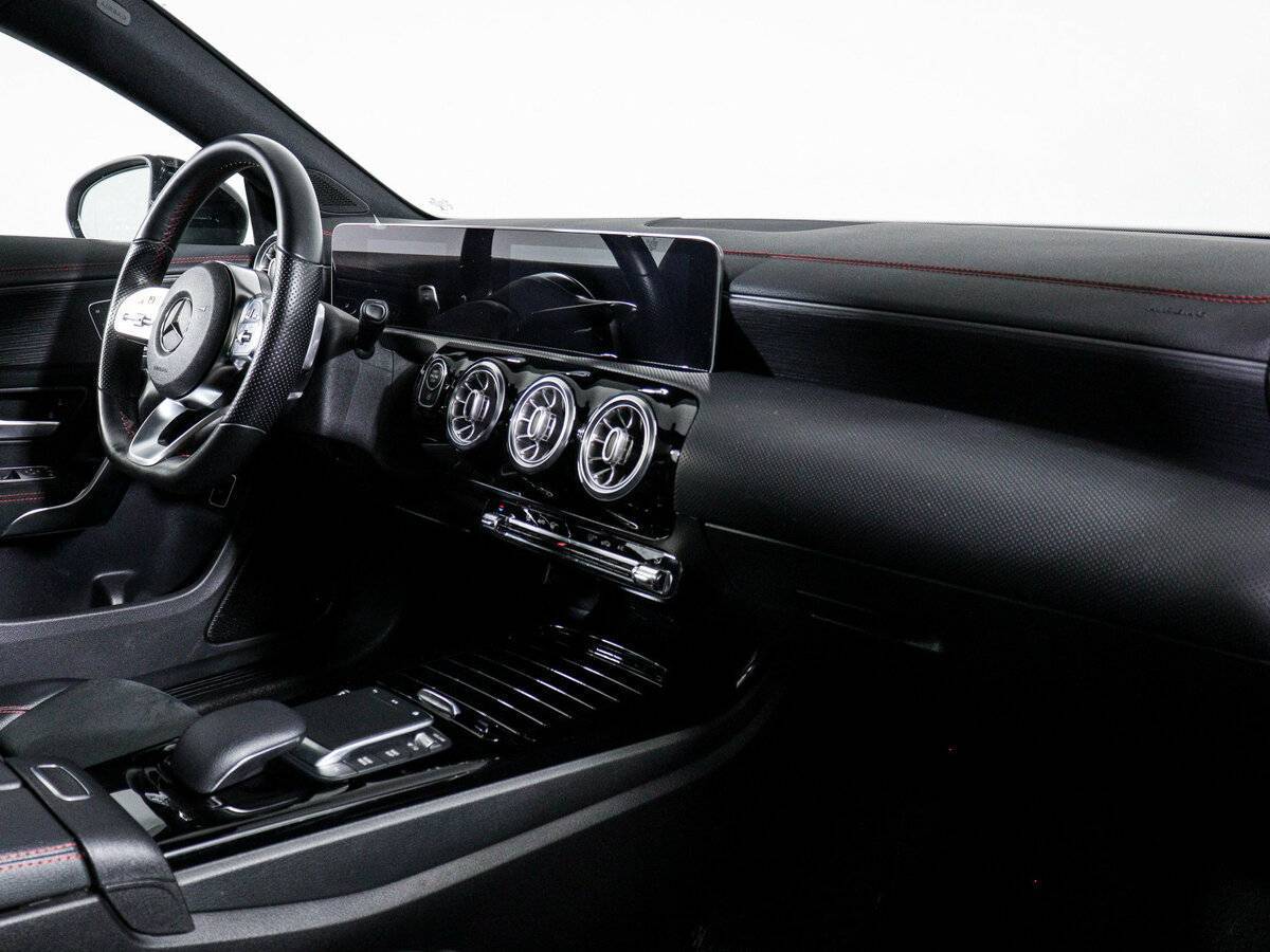 Mercedes-Benz CLA 200, 2019 Фото №9