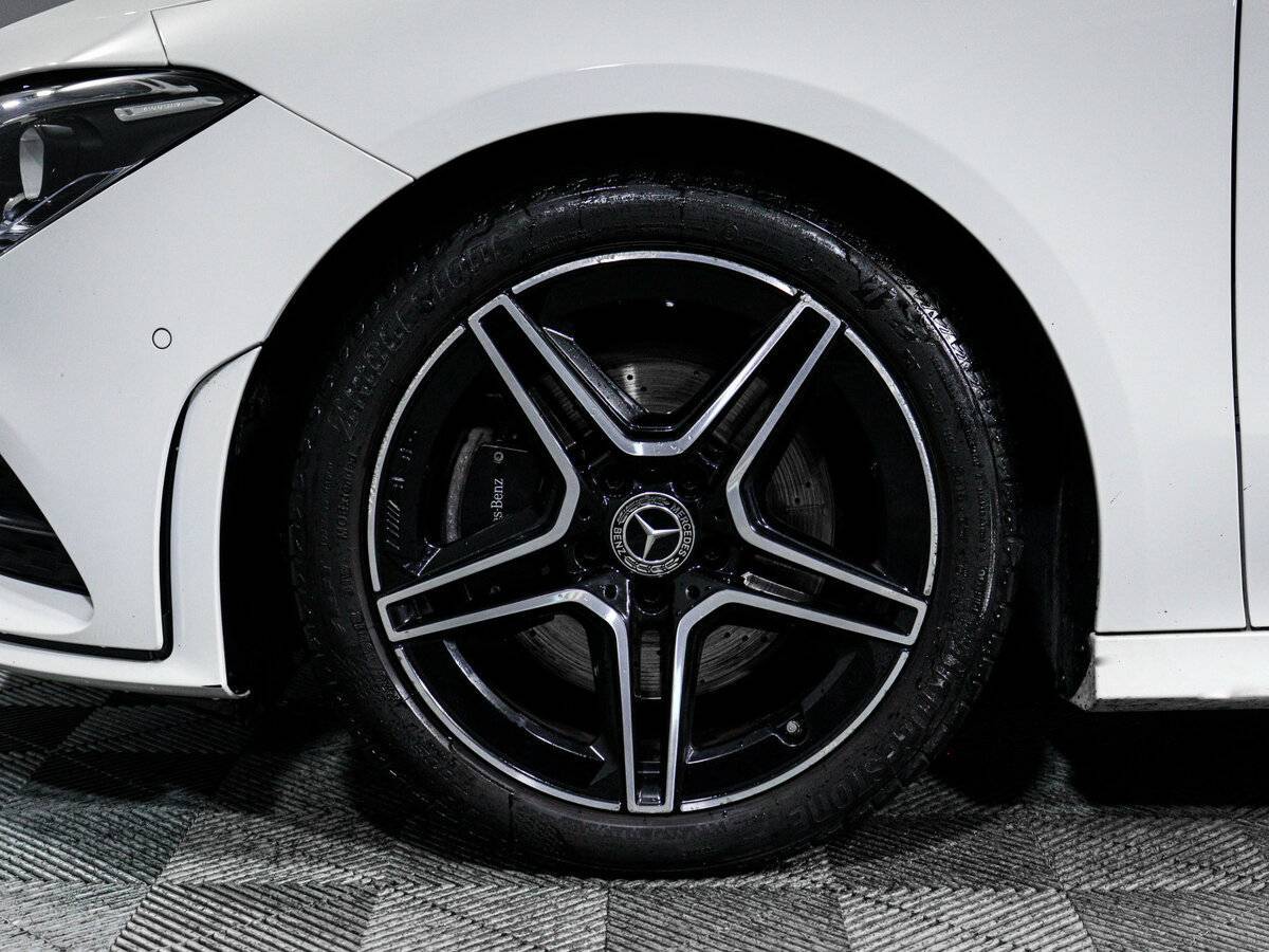 Mercedes-Benz CLA 200, 2019 Фото №15