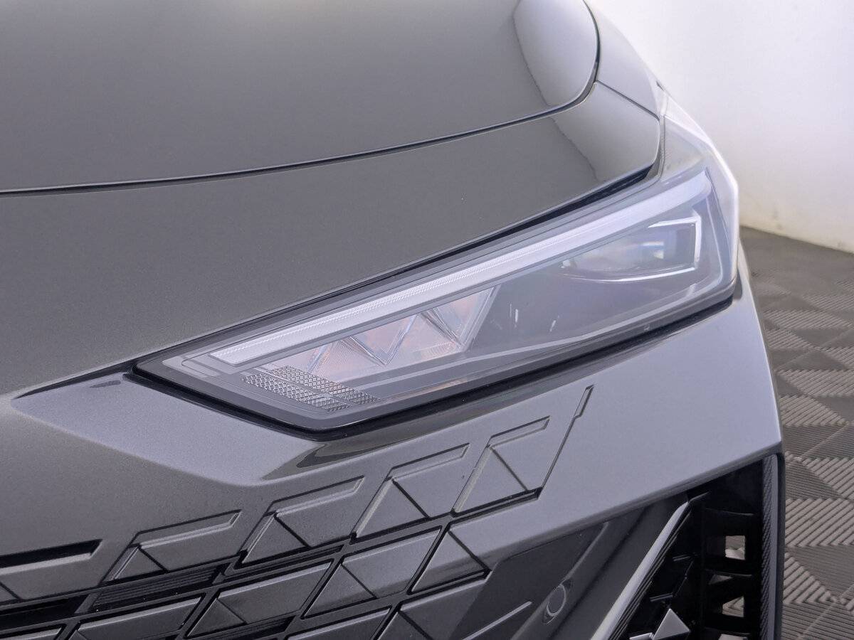 Changan UNI-V, 2024 Фото №11