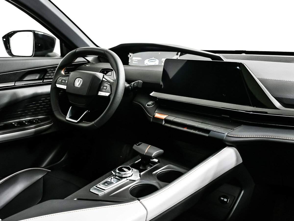 Changan UNI-V, 2024 Фото №9