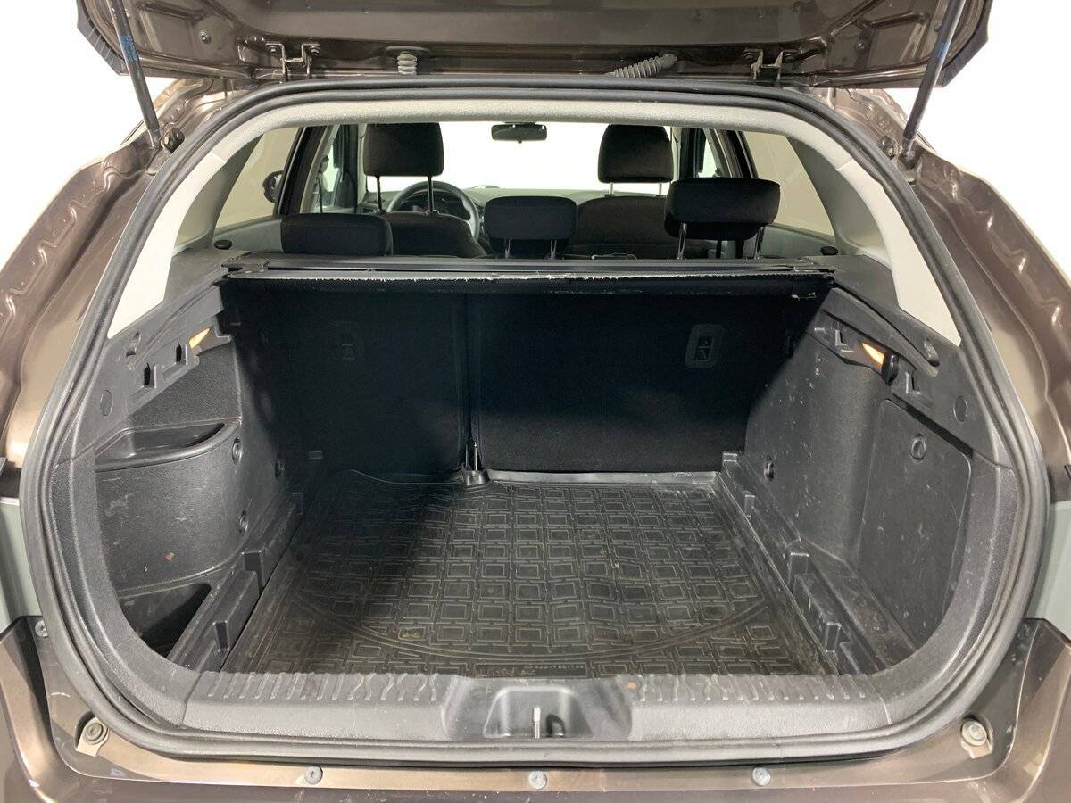 Lada (ВАЗ) Vesta SW, 2018 Фото №19