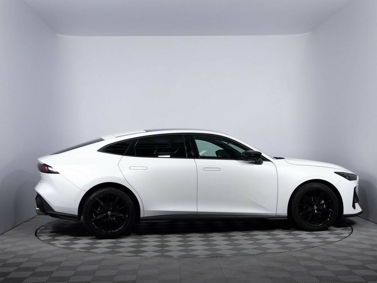 Changan UNI-V, 2023 Фото №4