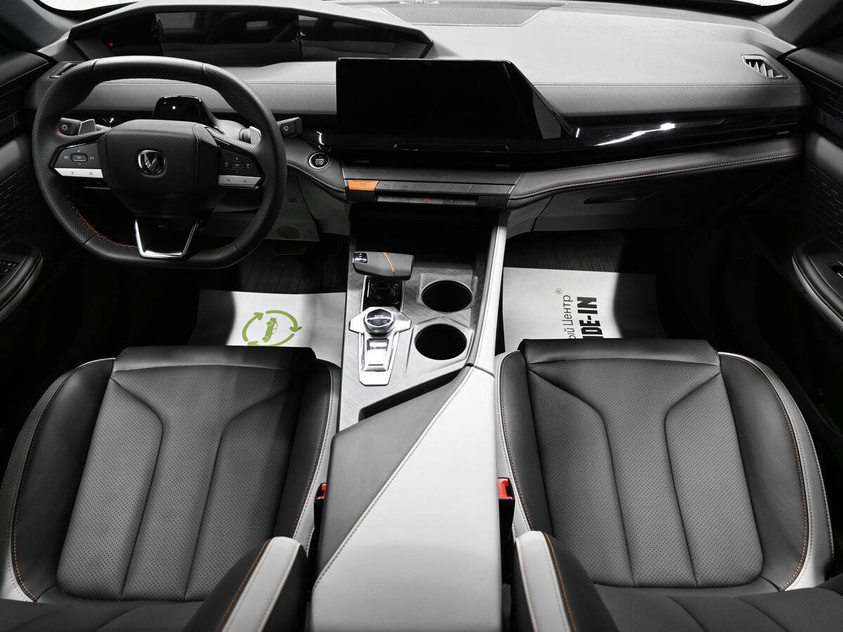 Changan UNI-V, 2023 Фото №10