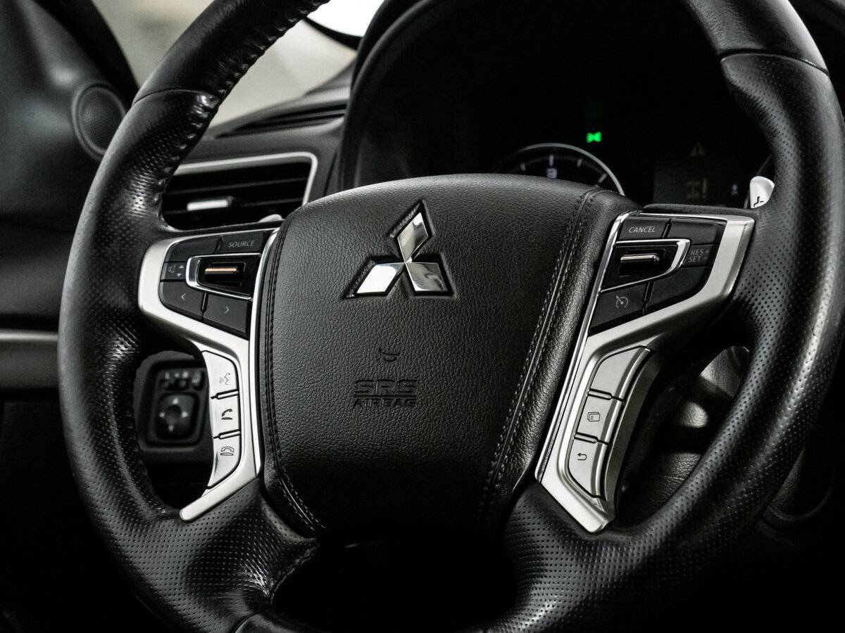 Mitsubishi Pajero Sport, 2018 Фото №13