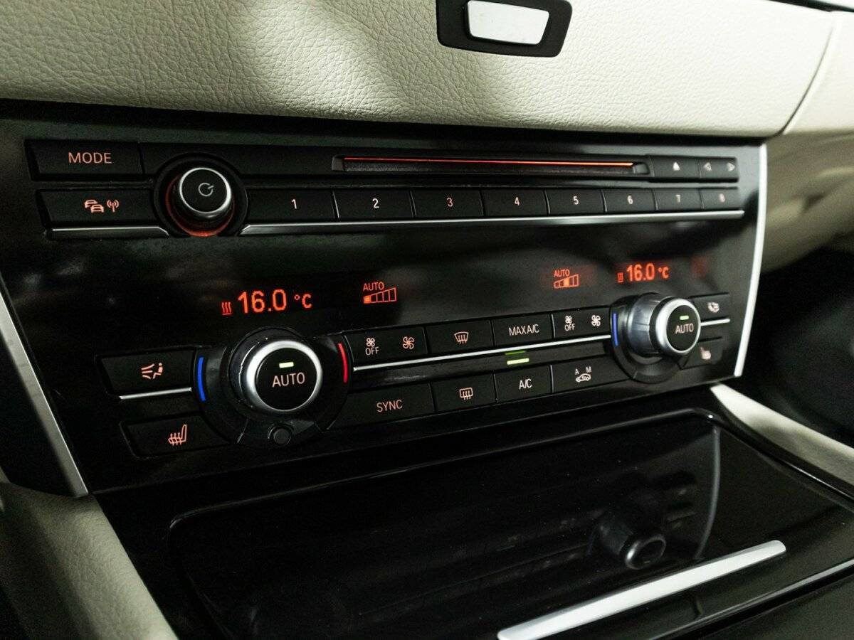 BMW 5 серии Gran Turismo 535i xDrive, 2014 Фото №23