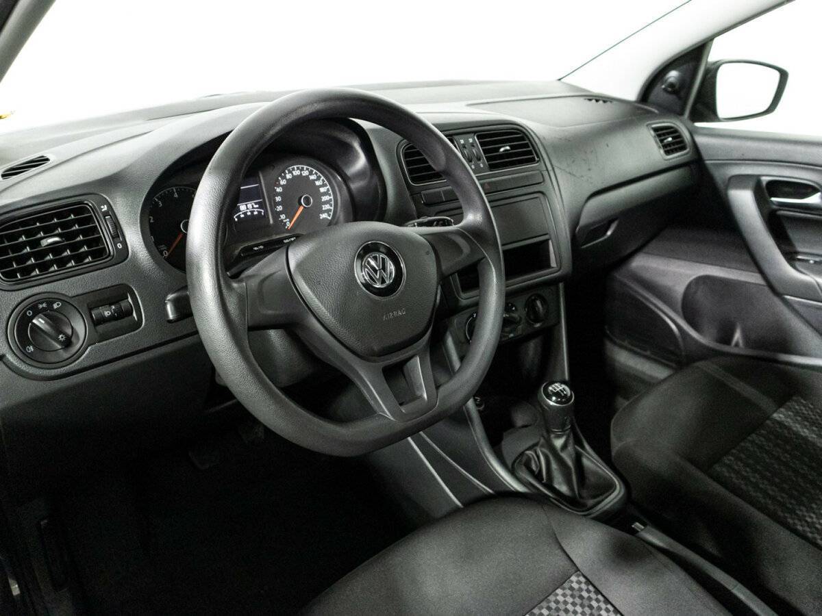 Volkswagen Polo, 2016 Фото №11