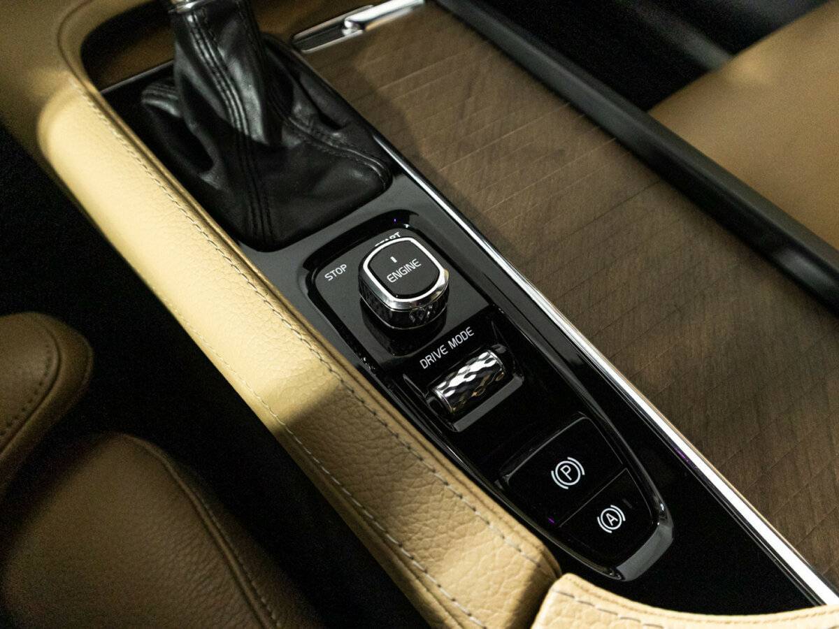 Volvo XC90, 2015 Фото №20