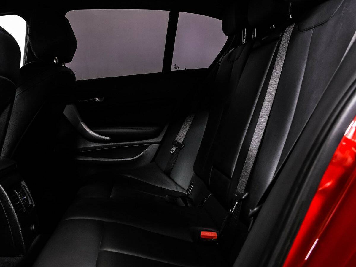 BMW 1 серии 118i, 2018 Фото №13