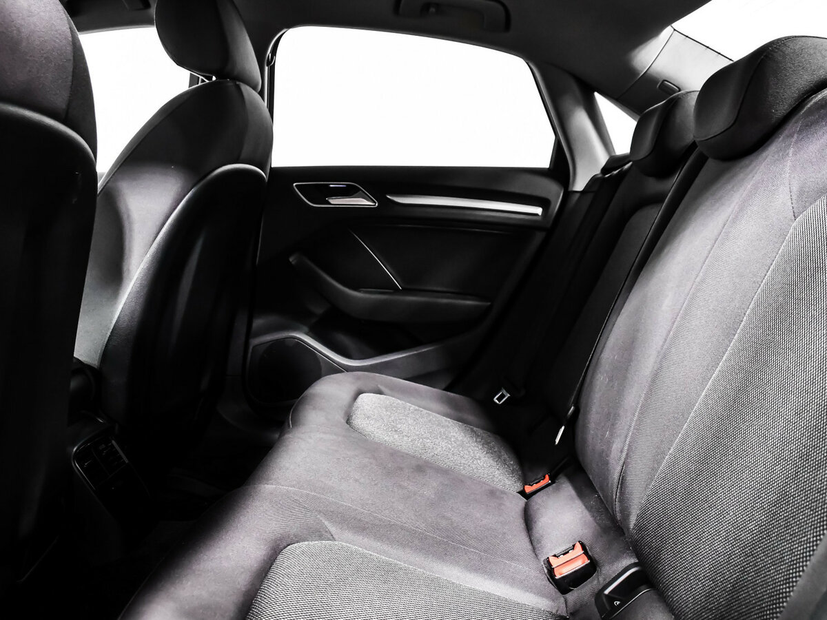 Audi A3 III (8V) Рестайлинг, 2017 Фото №11