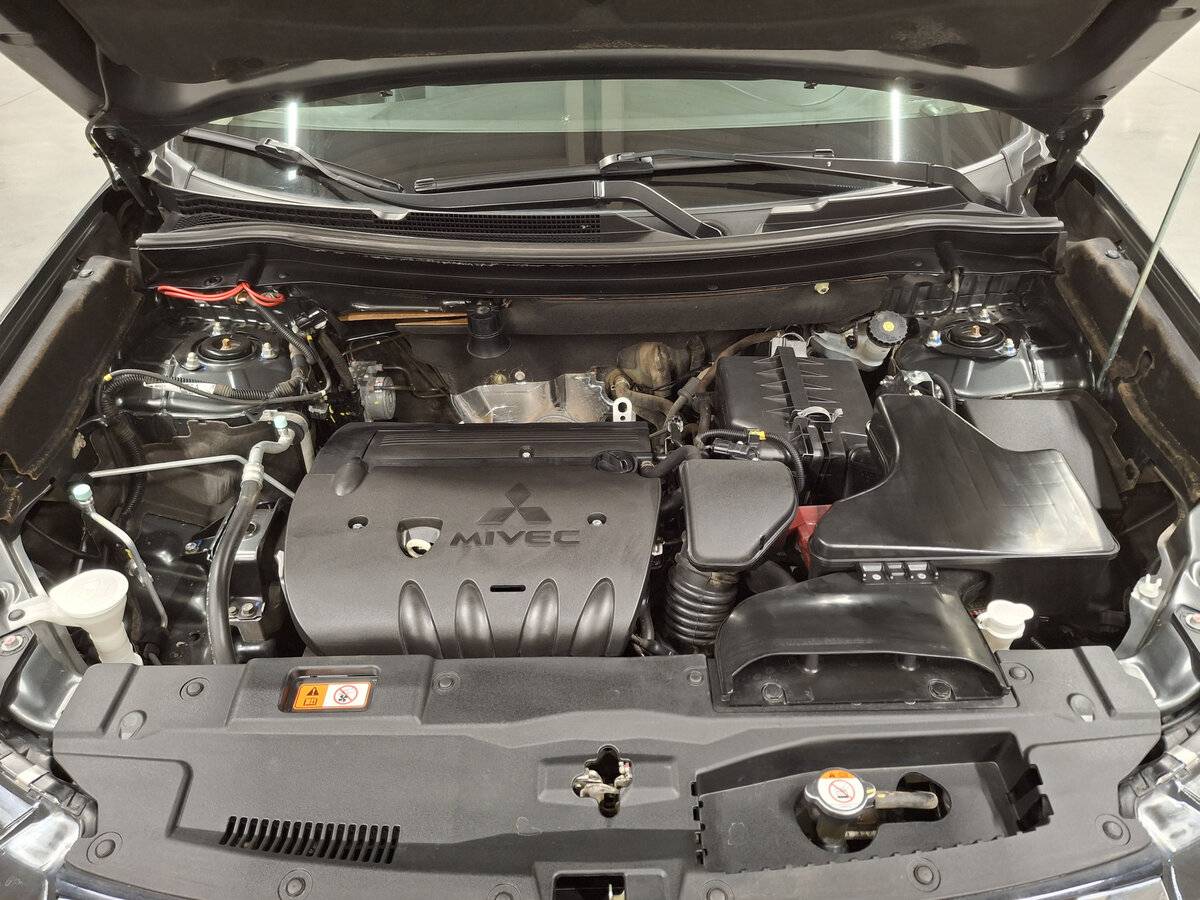 Mitsubishi Outlander III Рестайлинг 2, 2016 Фото №9