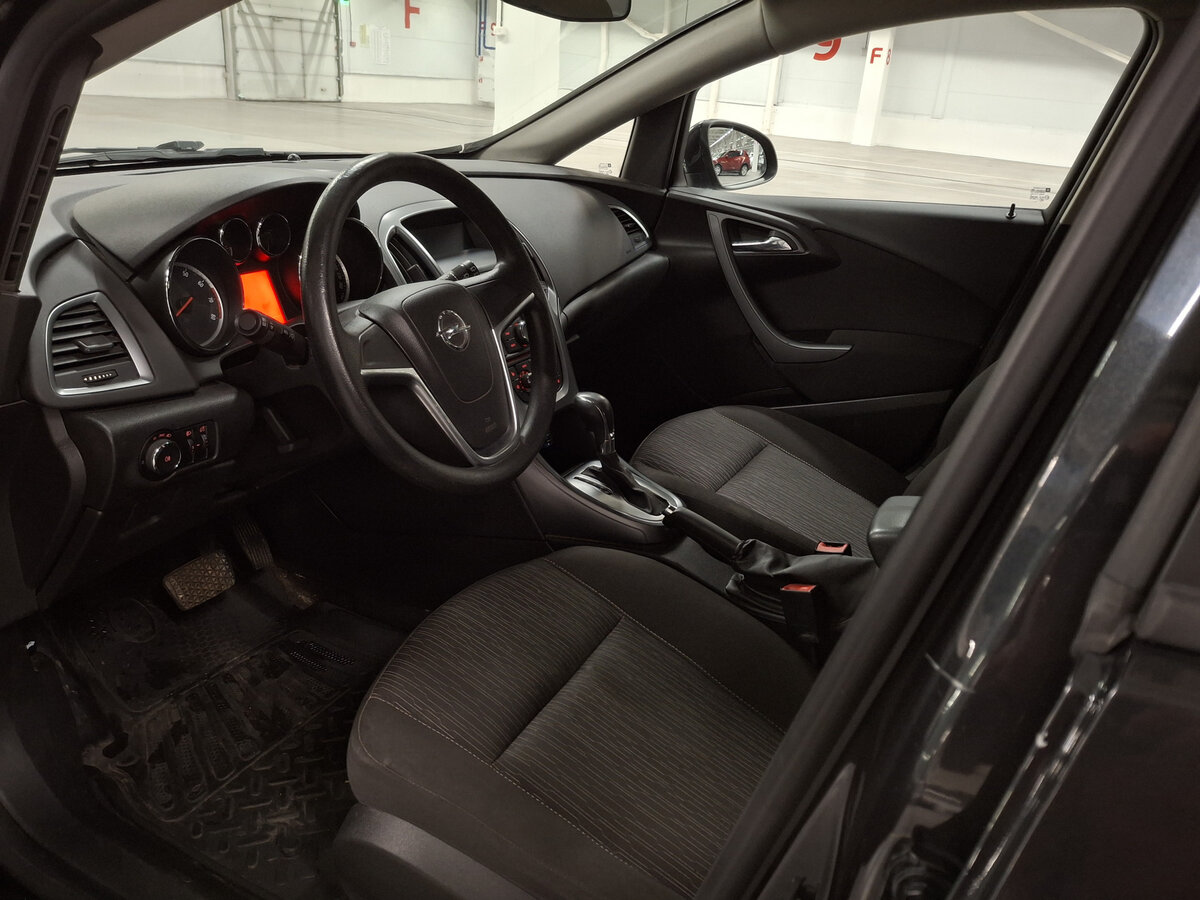 Opel Astra J Рестайлинг, 2013 Фото №15