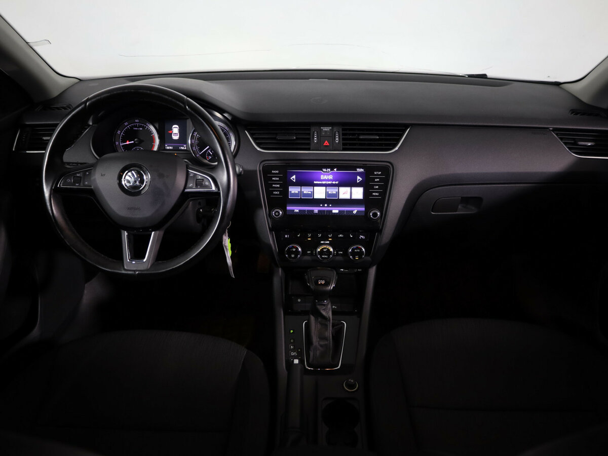 Skoda Octavia III (A7) Рестайлинг, 2017 Фото №6