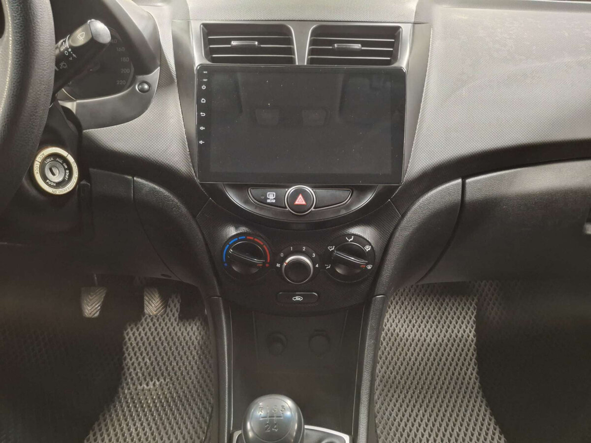 Hyundai Solaris I Рестайлинг, 2016 Фото №15