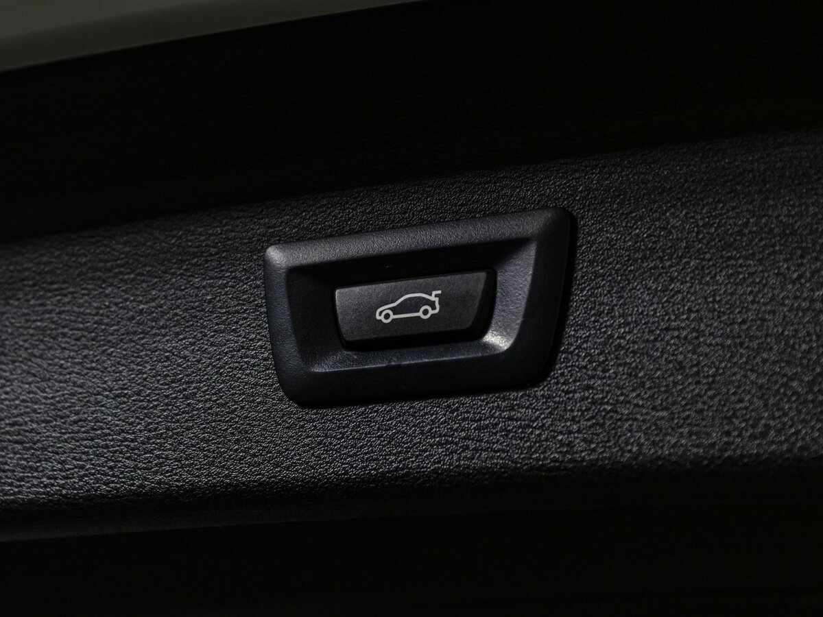 BMW X1 20i xDrive II (F48), 2016 Фото №16