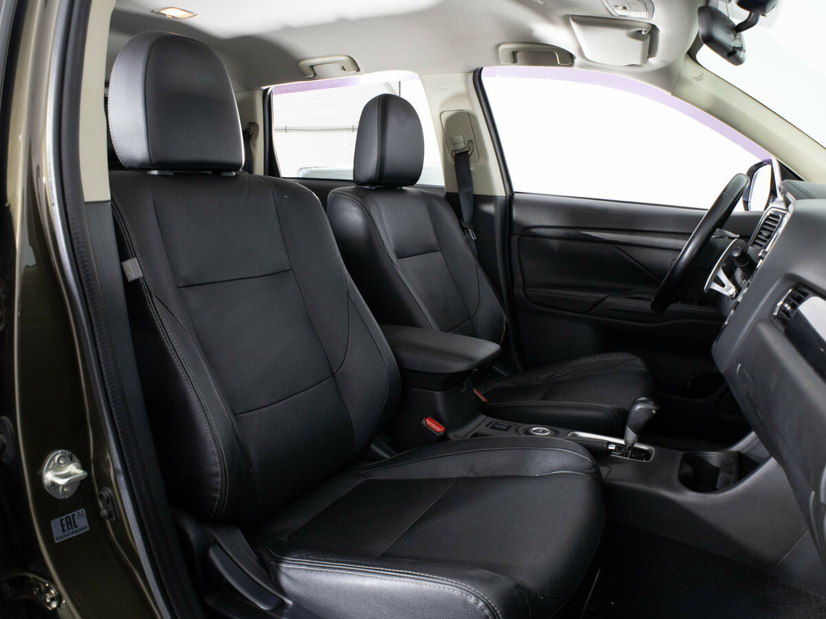 Mitsubishi Outlander III Рестайлинг 2, 2016 Фото №13