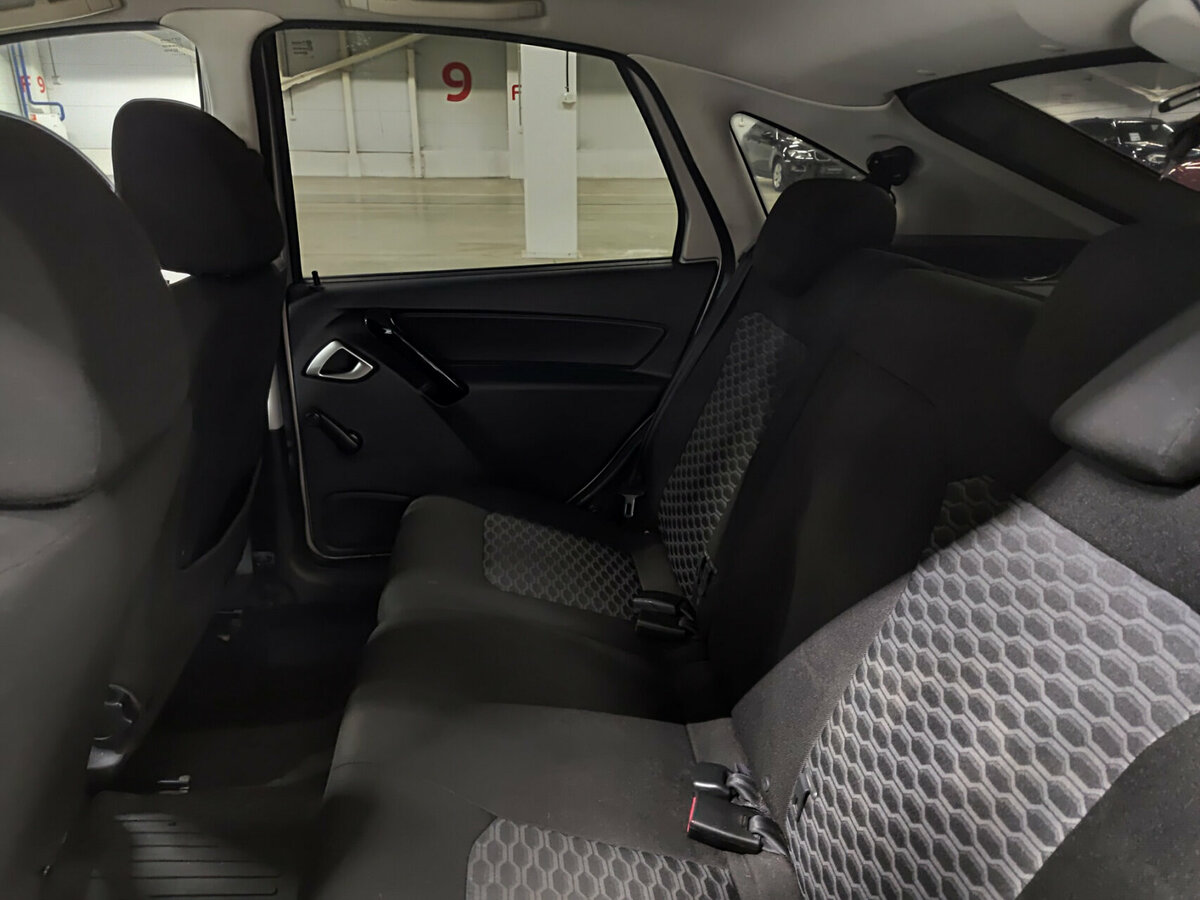 Lada (ВАЗ) Granta I Рестайлинг, 2020 Фото №12