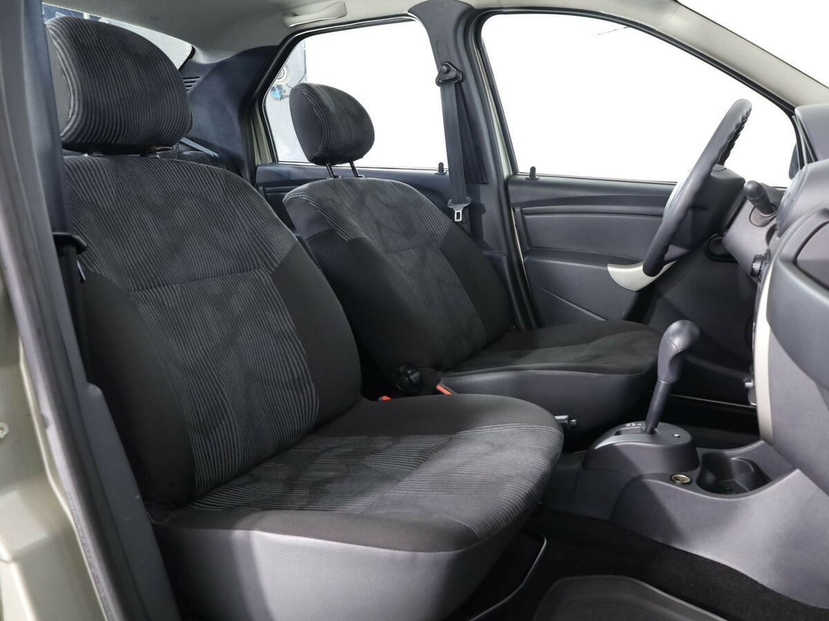 Renault Logan I Рестайлинг, 2015 Фото №16