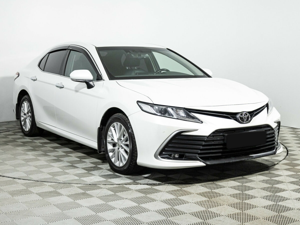 Toyota Camry VIII (XV70) Рестайлинг, 2021 - 129 793 км. | Фото №3